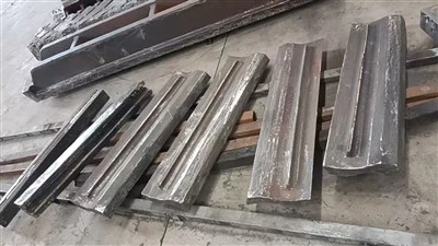 VSI Crusher Blow Bar|Magas krómtartalmú kopó alkatrészek homokgyártó gépekhez